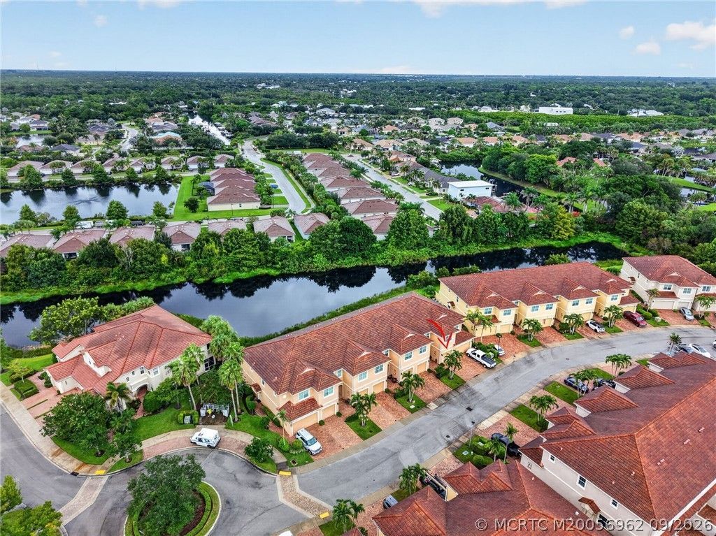 651 SW Glen Crest Way , Stuart, FL 34997 Photo