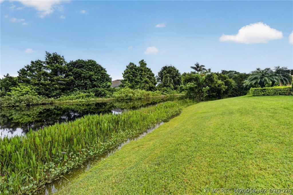 651 SW Glen Crest Way, Stuart, FL 34997 Photo