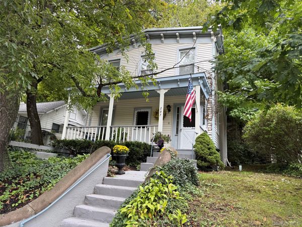 297 Main Street , Unit Upper, Northport, NY 11768
