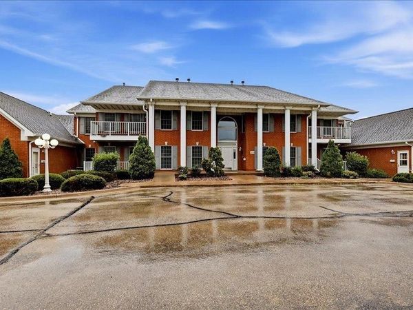 3560 Pennsylvania Avenue, Unit #1, Dubuque, IA 52001