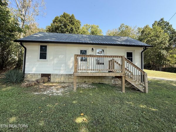 4397 Round Mountain Rd , Jamestown, TN 38556