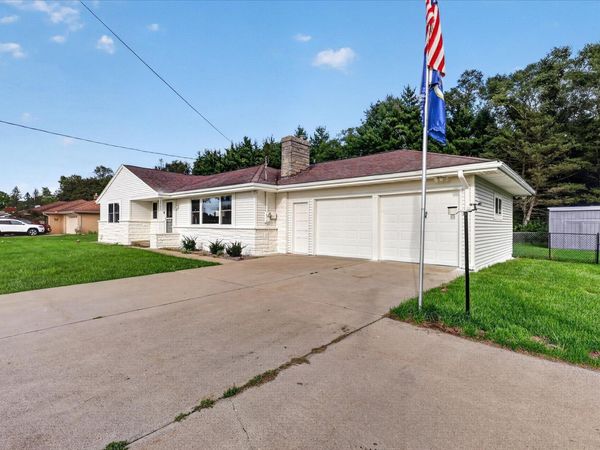6896 N Riverview Drive, Kalamazoo, MI 49004