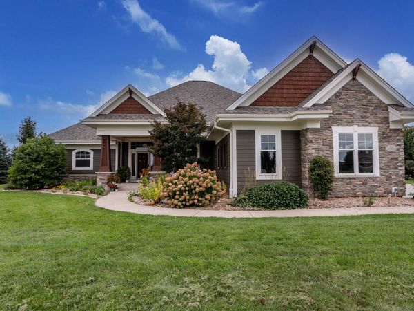 S84W33185 Brown Bear Ln, Mukwonago, WI 53149
