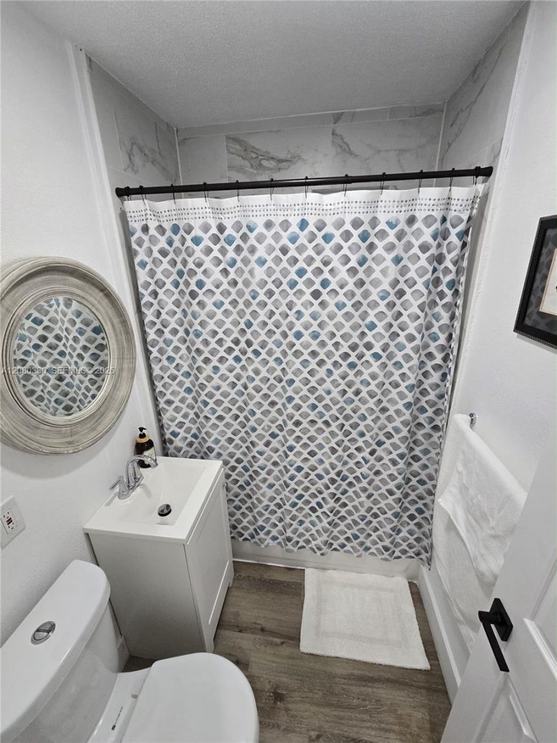 1273 NW 24th St , Miami, FL 33142 Photo