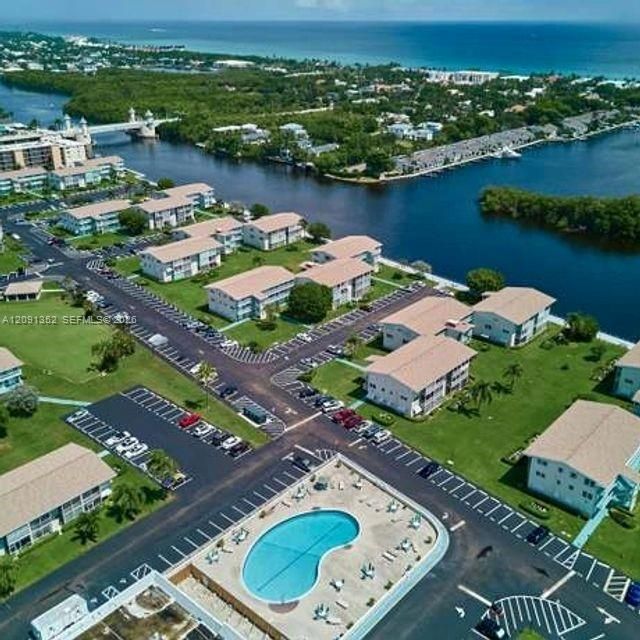 880 W Horizons W , Unit 205, Boynton Beach, FL 33435 Photo