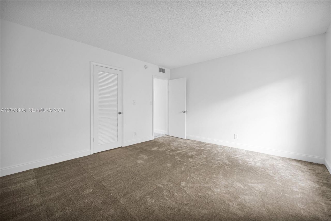 7550 Stirling Rd , Unit B306, Davie, FL 33024 Photo