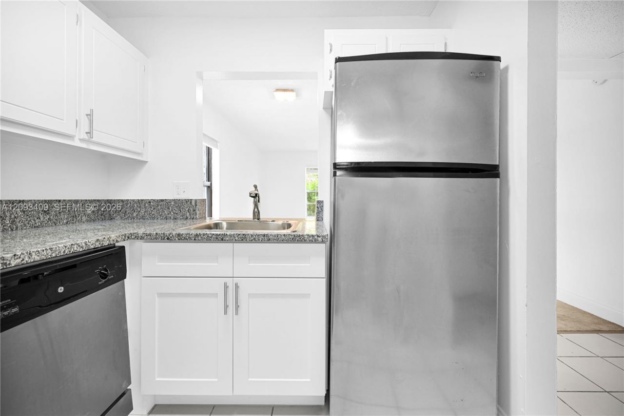 7550 Stirling Rd , Unit B306, Davie, FL 33024 Photo