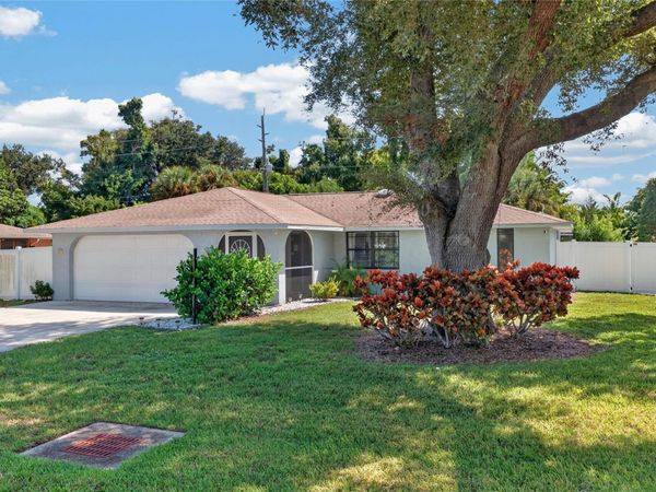 3135 NOCTURNE ROAD , VENICE, FL 34293