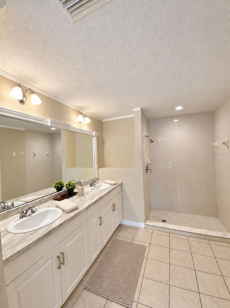 1912 Elk Spring Drive, Brandon, FL 33511 Photo