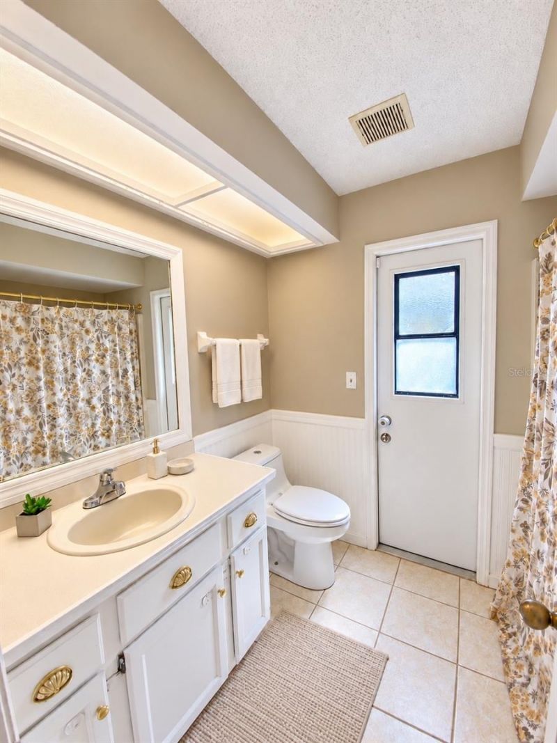 1912 Elk Spring Drive, Brandon, FL 33511 Photo