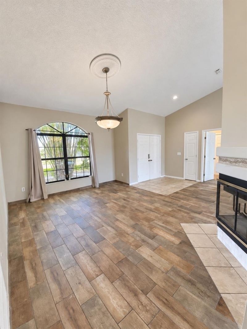 1912 Elk Spring Drive, Brandon, FL 33511 Photo
