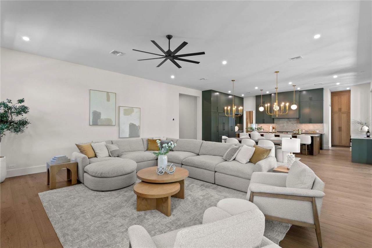 403 S Barbara Lane, Tampa, FL 33609 Photo