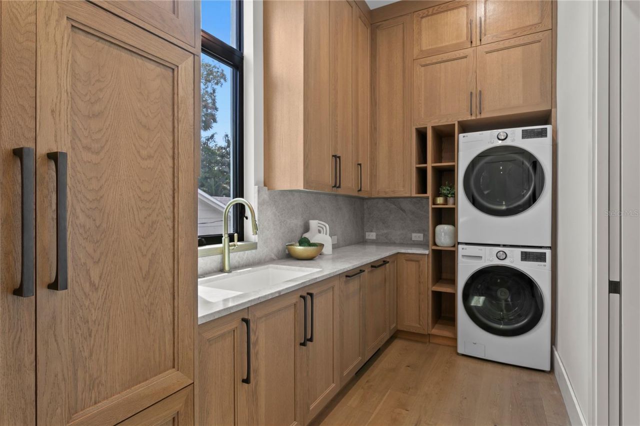 403 S Barbara Lane, Tampa, FL 33609 Photo