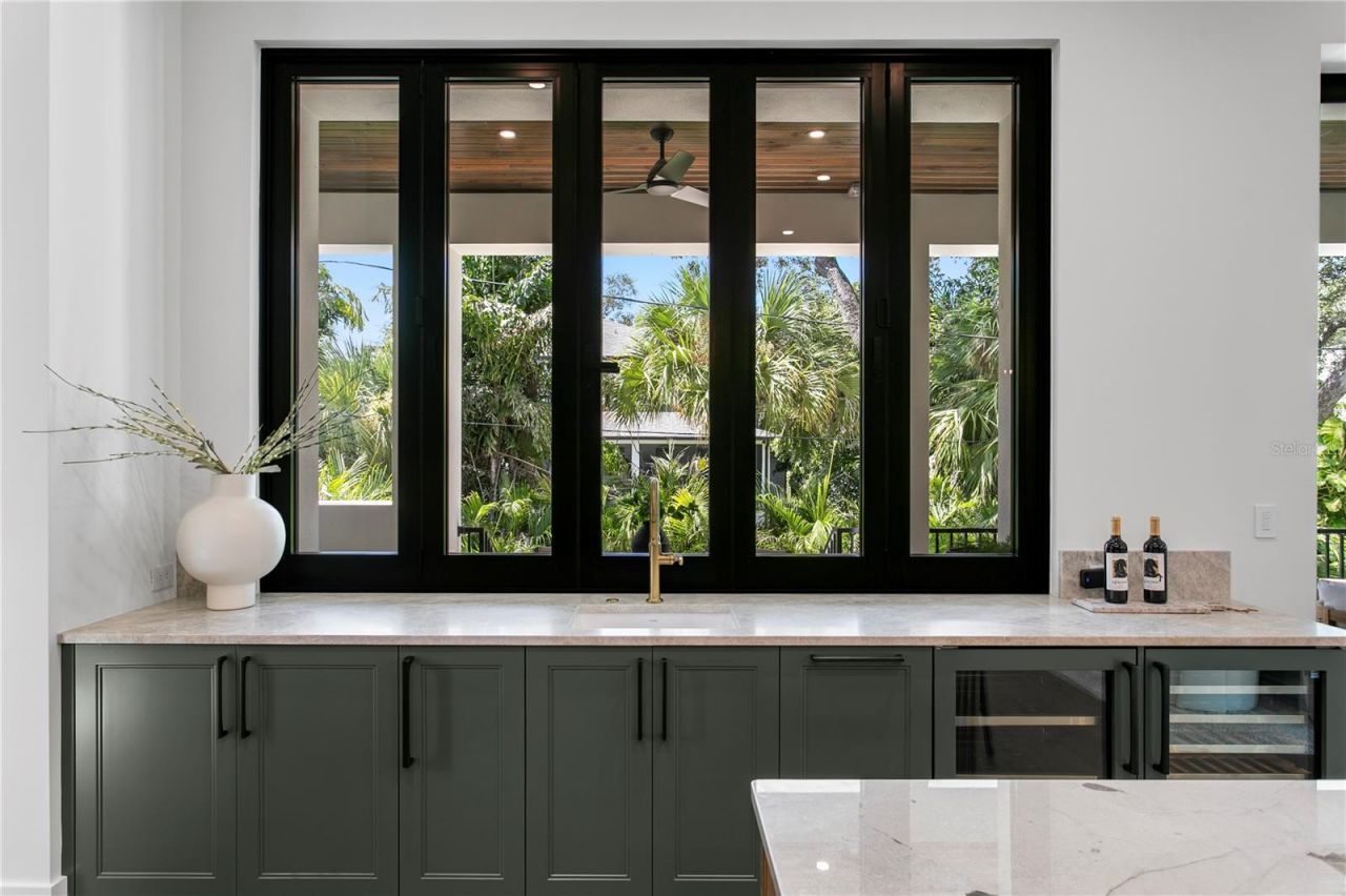 403 S Barbara Lane, Tampa, FL 33609 Photo