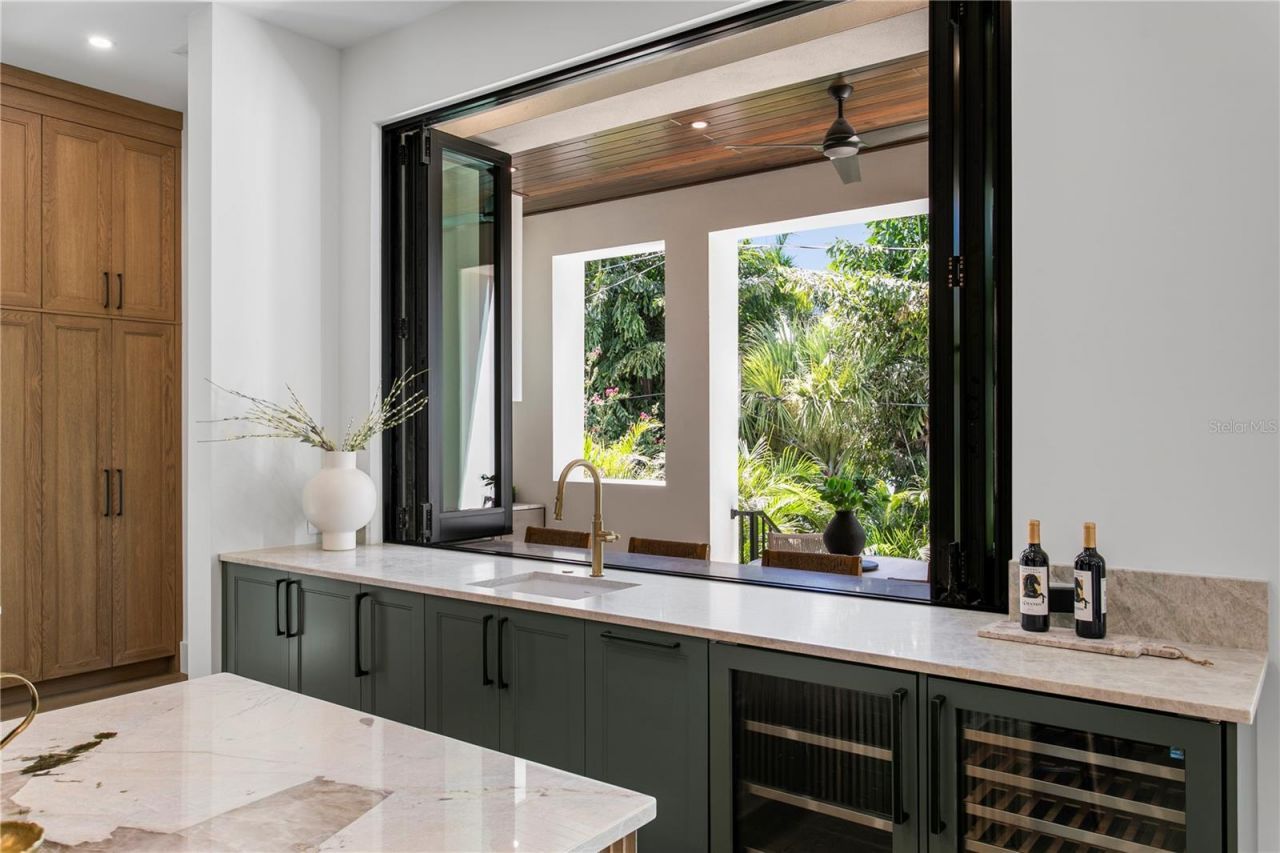 403 S Barbara Lane, Tampa, FL 33609 Photo