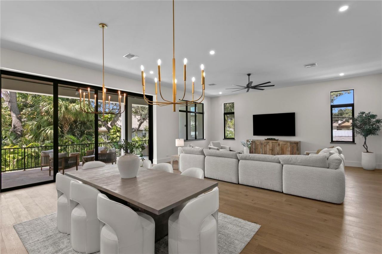 403 S Barbara Lane, Tampa, FL 33609 Photo