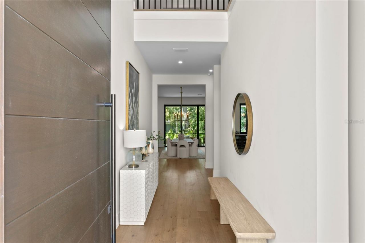 403 S Barbara Lane, Tampa, FL 33609 Photo