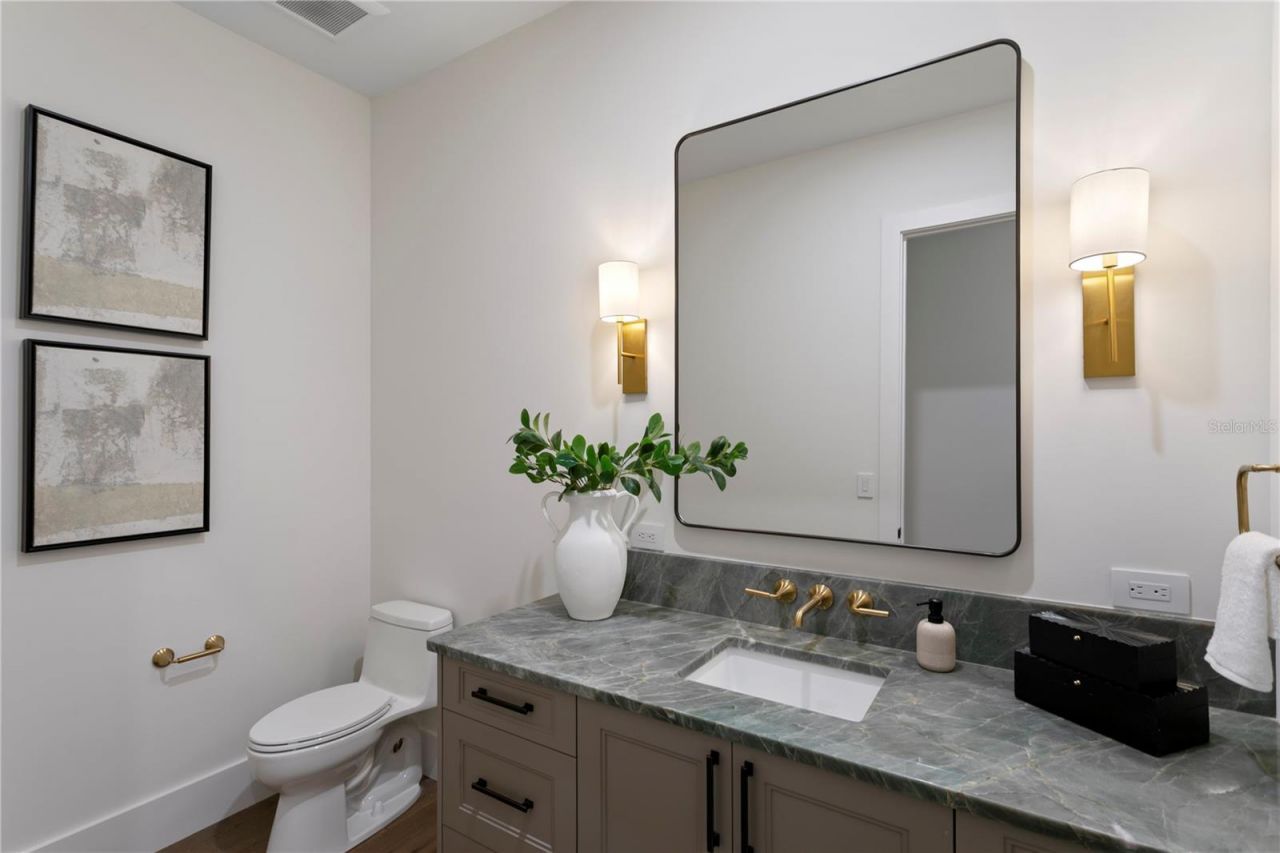 403 S Barbara Lane, Tampa, FL 33609 Photo
