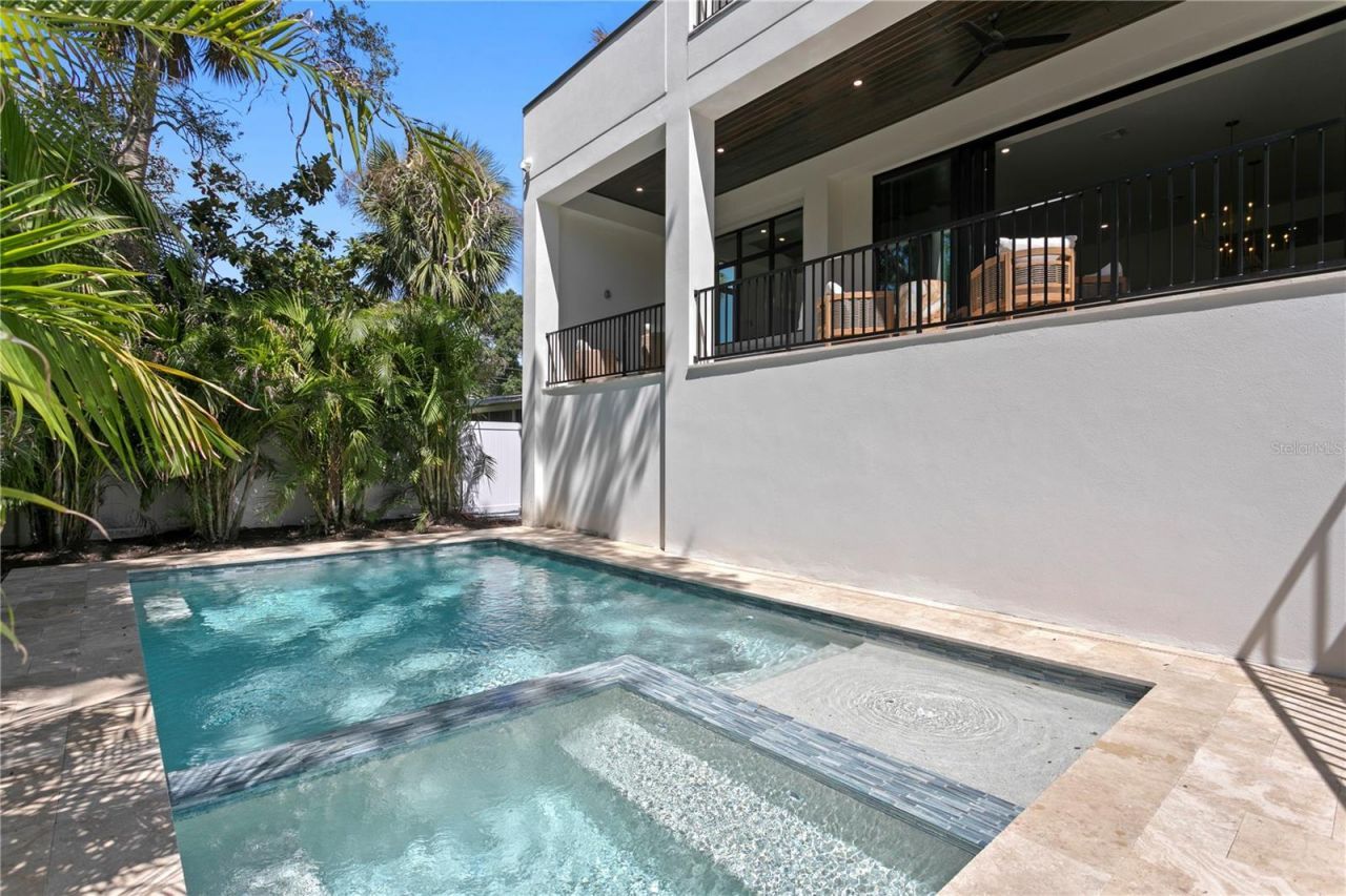 403 S Barbara Lane, Tampa, FL 33609 Photo