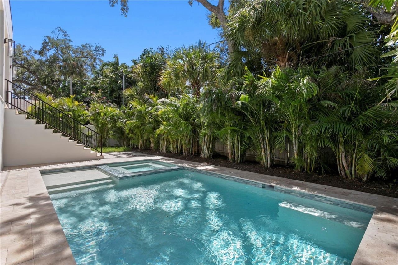 403 S Barbara Lane, Tampa, FL 33609 Photo