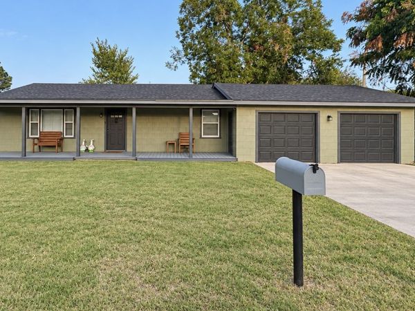 1124 N 12th , Durant, OK 74701