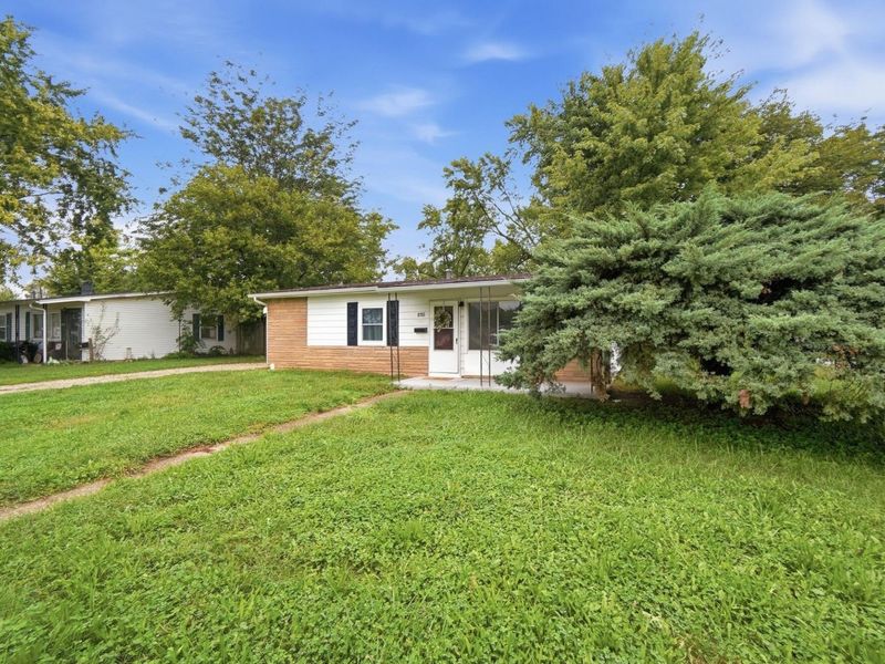 800 N Scott Street, New Carlisle, OH 45344 Photo 2