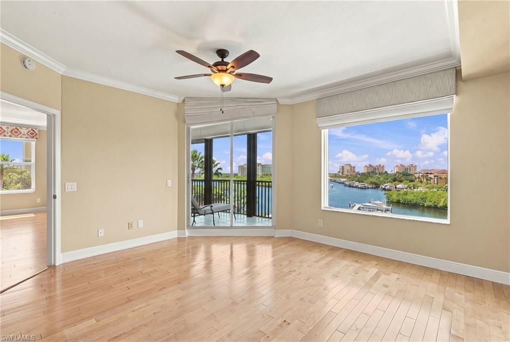 430 Cove Tower Dr, Unit 501, Naples, FL 34110 Photo