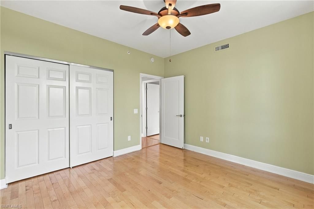 430 Cove Tower Dr, Unit 501, Naples, FL 34110 Photo