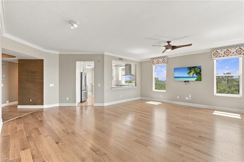 430 Cove Tower Dr, Unit 501, Naples, FL 34110 Photo