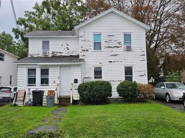 8 Pulaski Street, Auburn, NY 13021