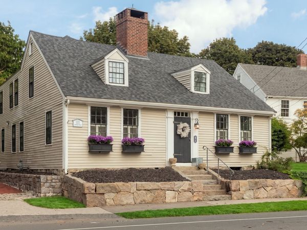 217 North St, Hingham, MA 02043