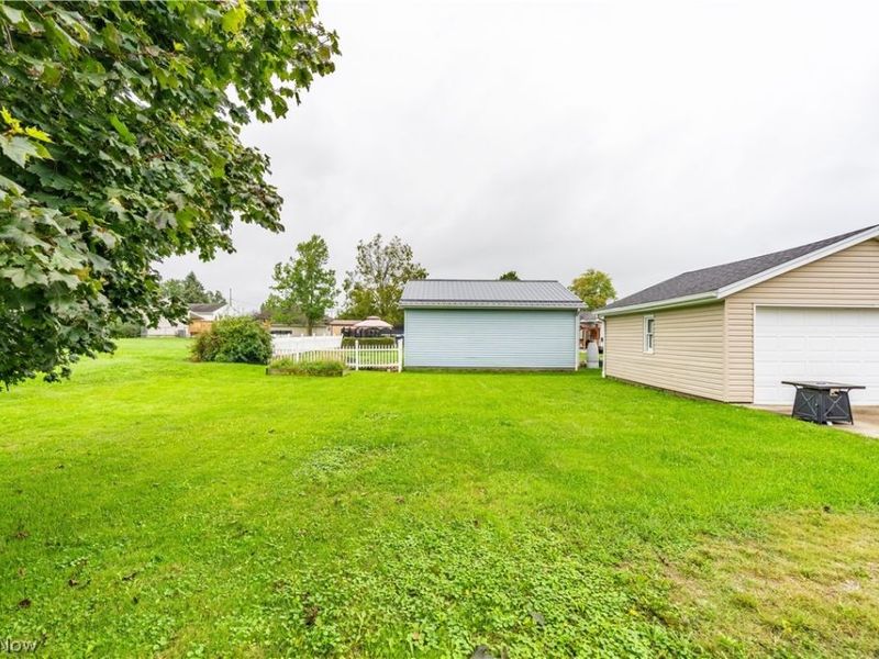 160 Page Street NW, Massillon, OH 44647 Photo 6