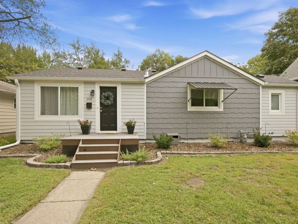 808 5th Avenue SE, Saint Cloud, MN 56304