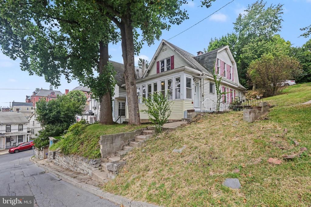 209 S 3RD STREET , STEELTON, PA 17113