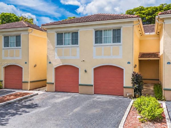 2474 Centergate Dr , Unit 203, Miramar, FL 33025