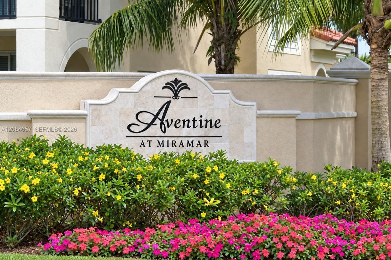 2474 Centergate Dr , Unit 203, Miramar, FL 33025 Photo