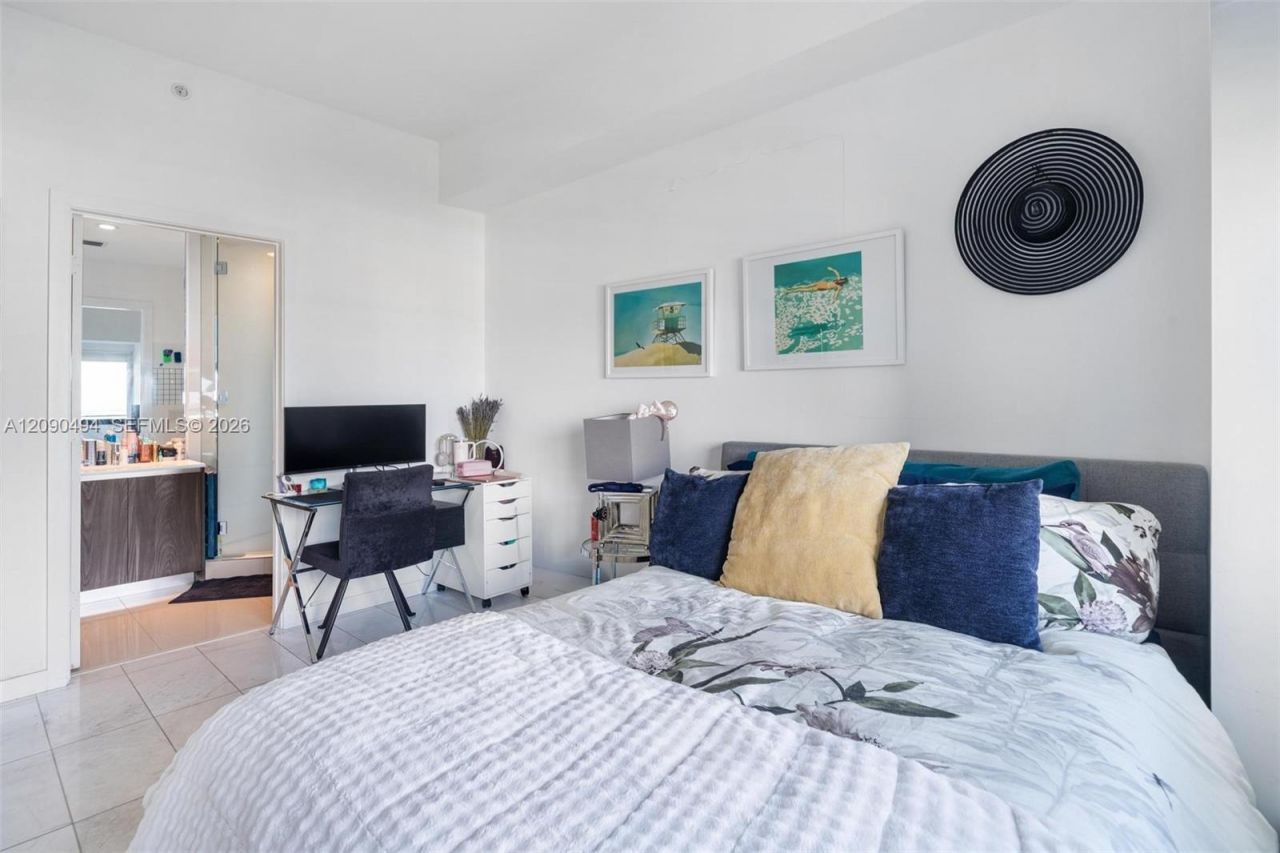 480 NE 31st St , Unit 2904, Miami, FL 33137 Photo