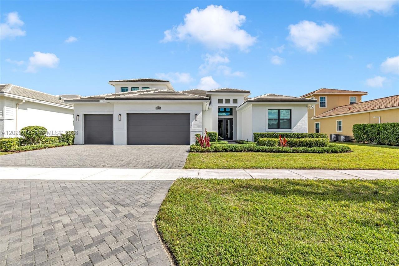 8609 SW Felicita Way, Port Saint Lucie, FL 34987 Photo