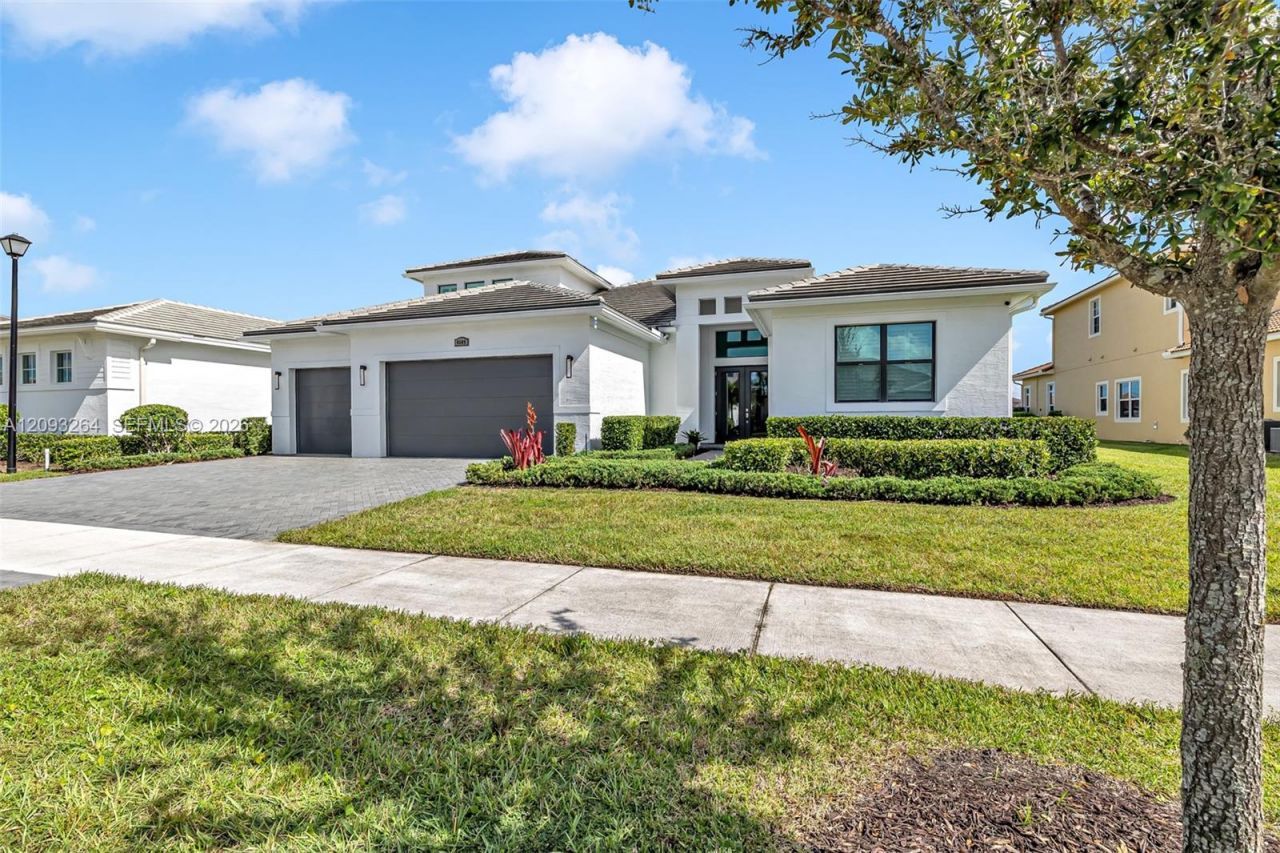 8609 SW Felicita Way, Port Saint Lucie, FL 34987 Photo