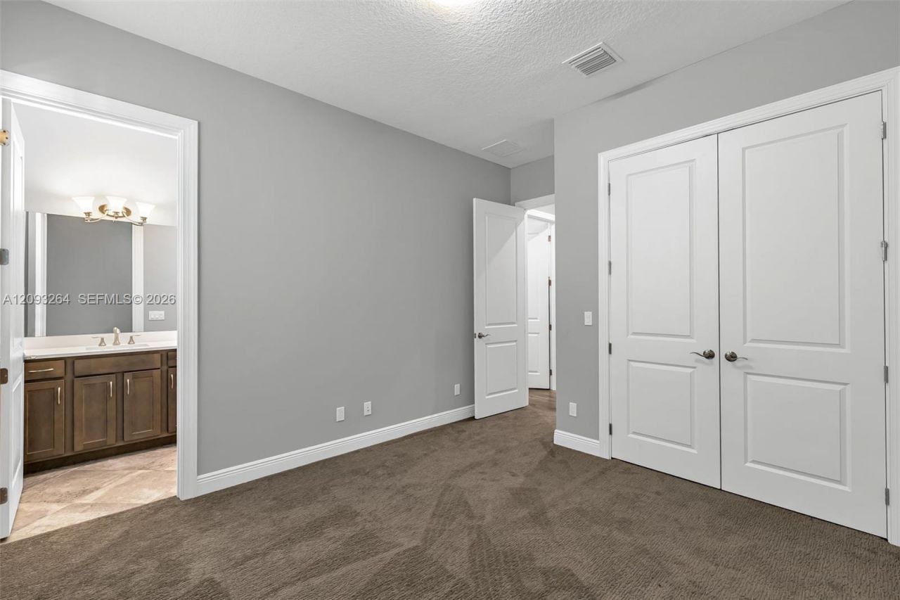 8609 SW Felicita Way, Port Saint Lucie, FL 34987 Photo