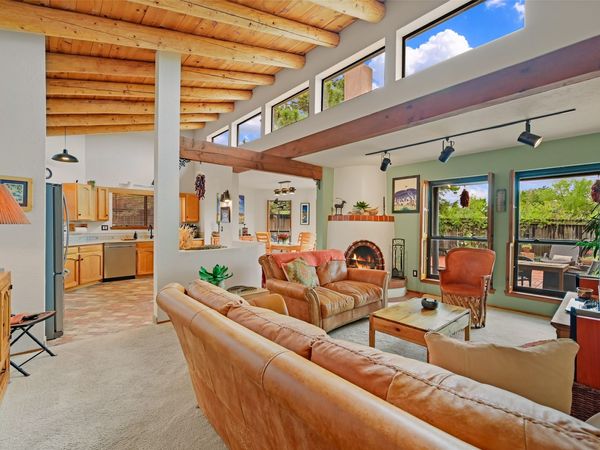 1879 Brillante Lane , Santa Fe, NM 87505