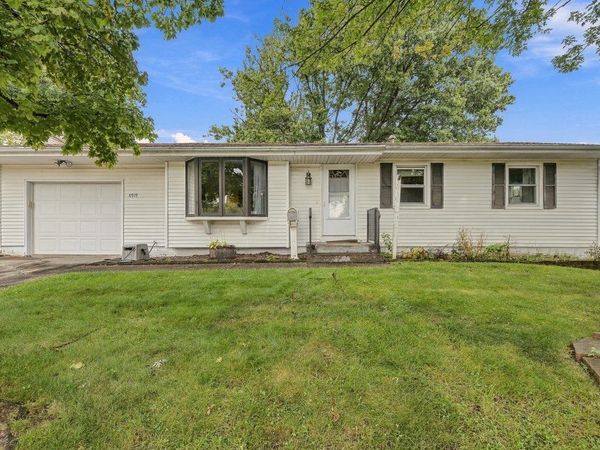 4919 Brown Street , Davenport, IA 52806