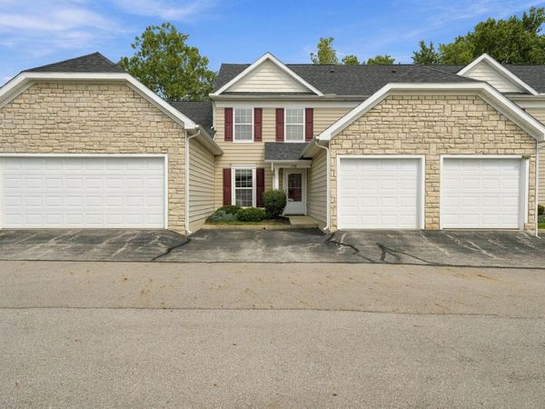 430 Piney Creek Drive , Blacklick, OH 43004