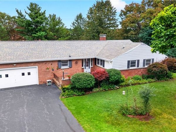 108 Fayette Circle, Fayetteville, NY 13066