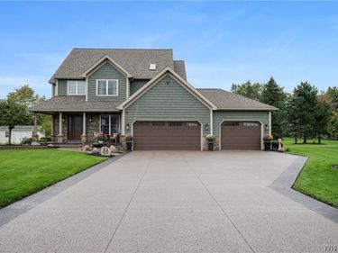 3787 Colin Court , North Tonawanda, NY 14120