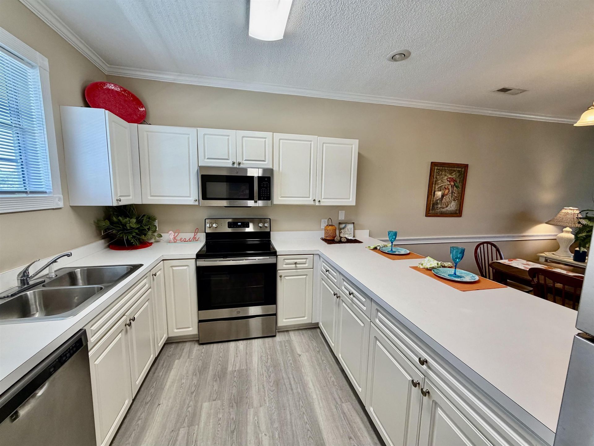4677 Wild Iris Dr. Photo 4