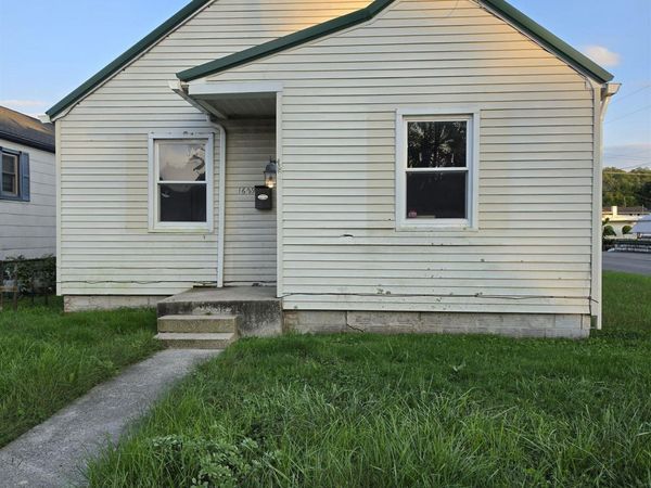 1629 Lavalette Avenue, Elkins, WV 26241