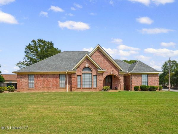 1130 Windrush Lane, Hernando, MS 38632