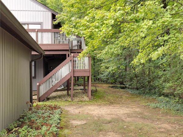 2143 Pinebrook Trail , Cuyahoga Falls, OH 44223