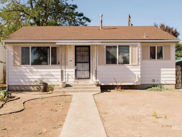 124 Mountain View Drive, Mountain Home, ID 83647